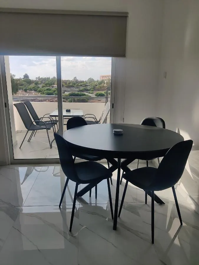 Maestro I Apartment Larnaca Chypre